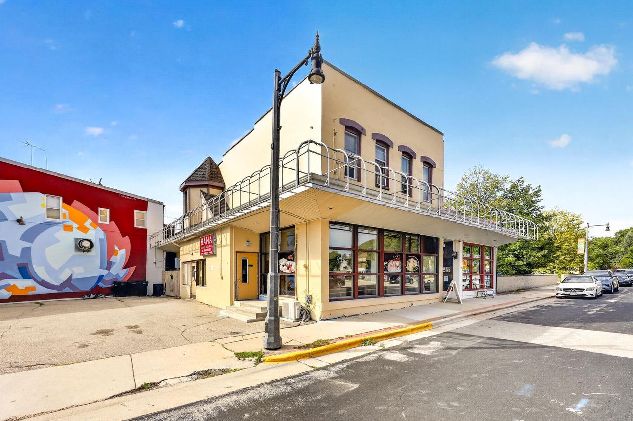 120 E Main Street — photo