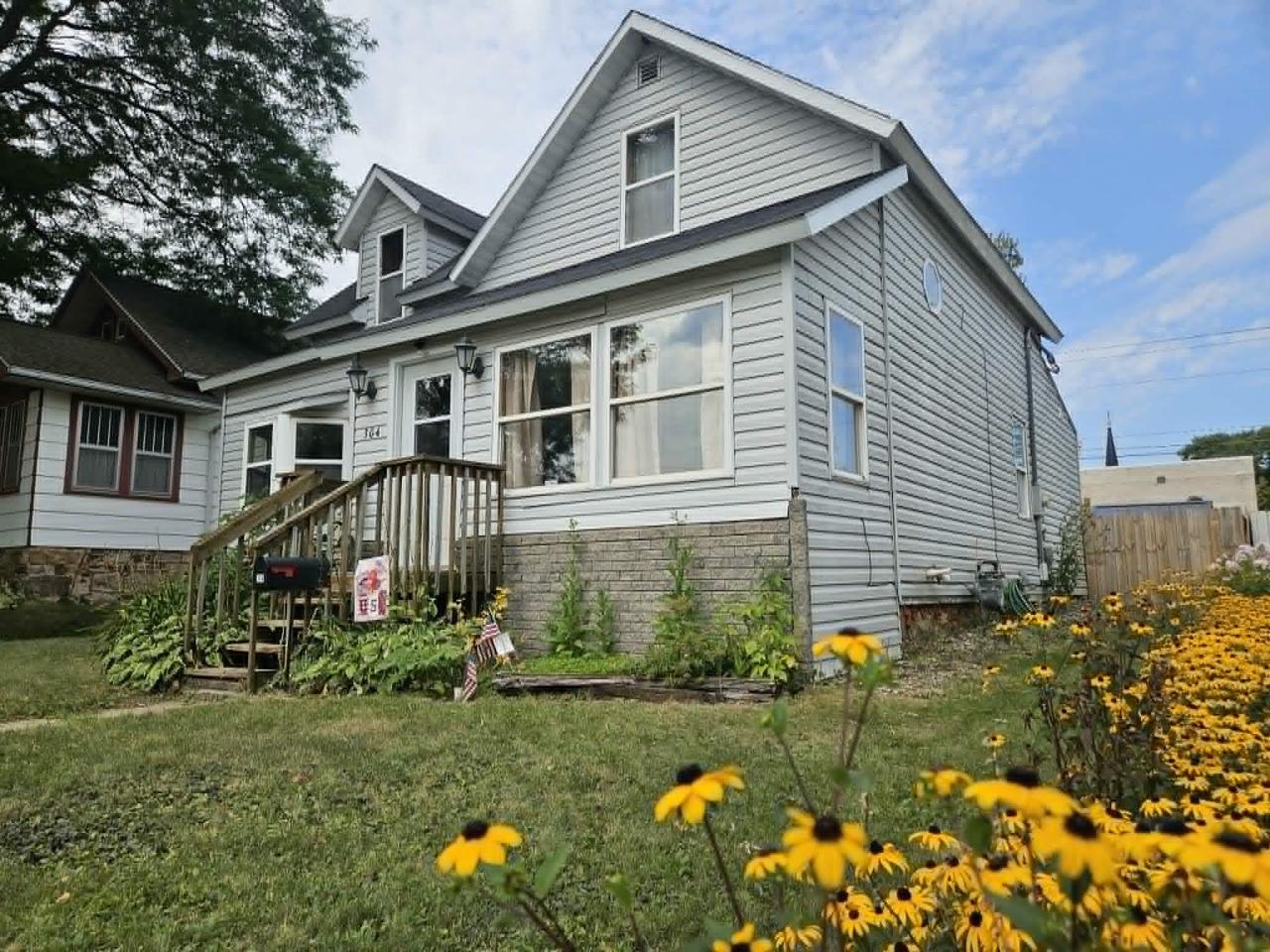 304 N Maple Avenue — photo