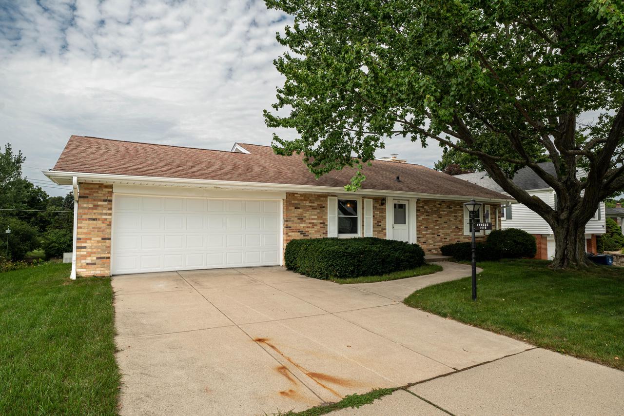1416 Spring Valley Drive — photo