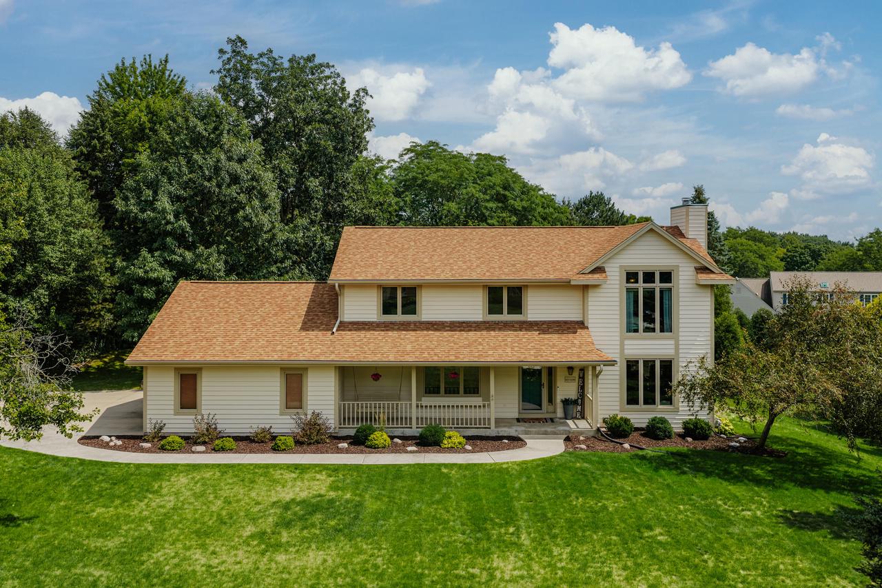 W237N3390 Five Fields Road — photo