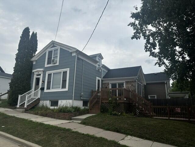 504 Washington Court — photo