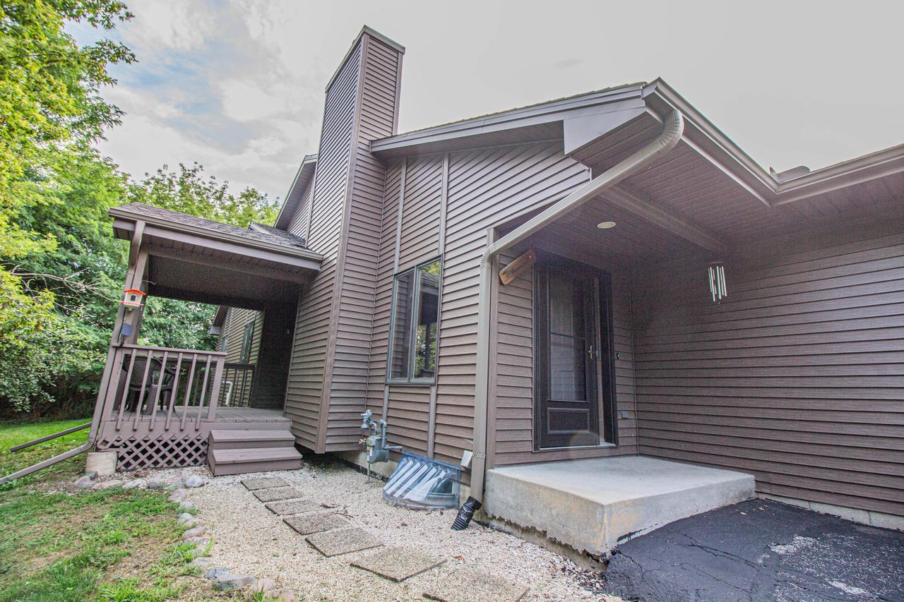 N81W13172 Country Terrace Lane a — photo