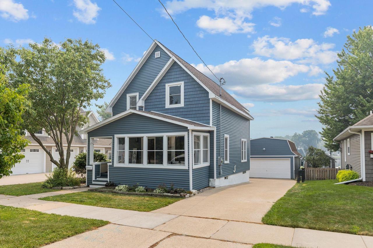 537 Broad Street — photo