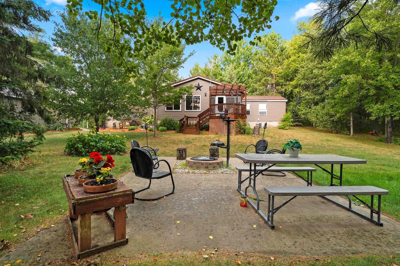 W11101 Sunset Valley Road — photo