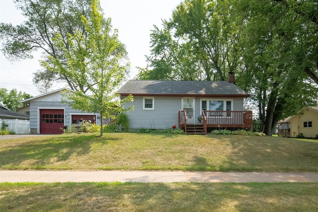 1135 Mansfield Street — photo