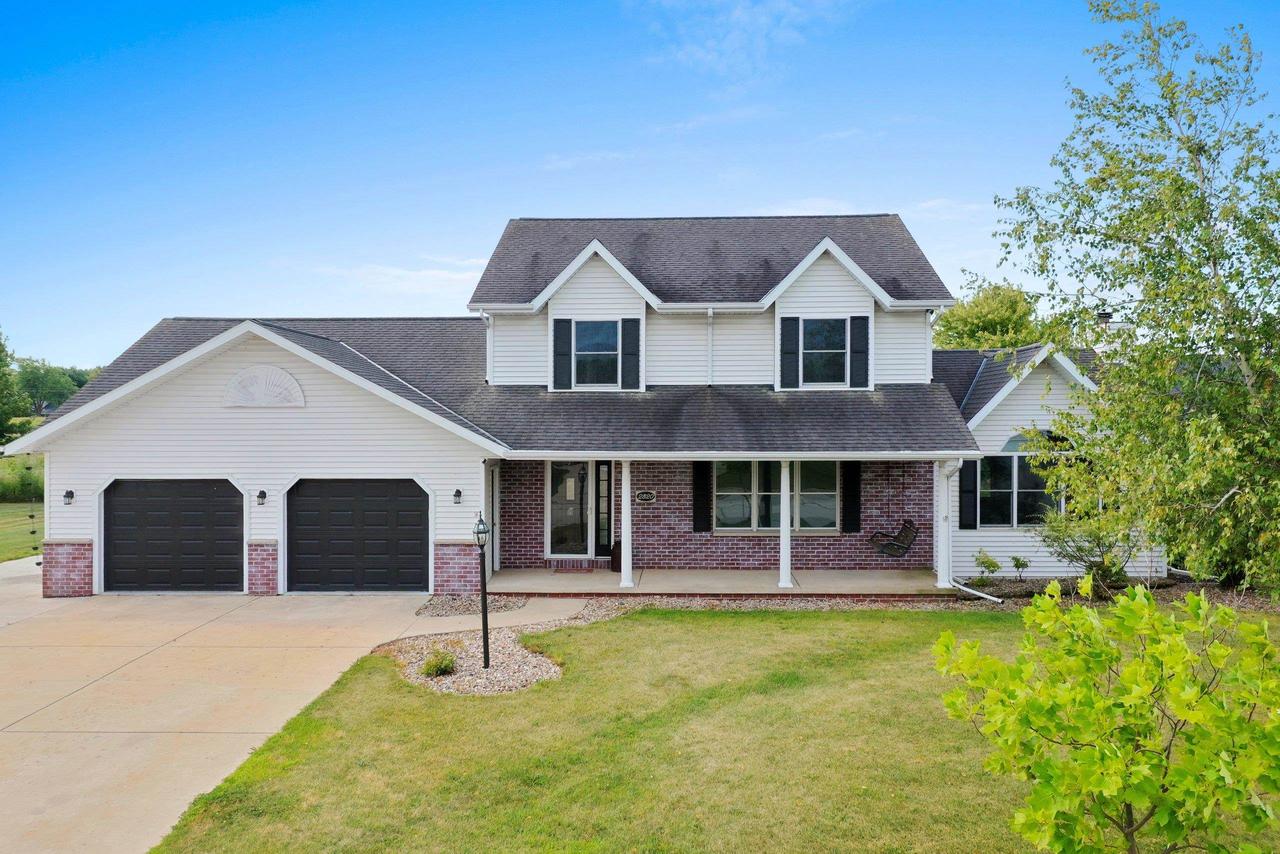 2820 Blue Spruce Drive — photo