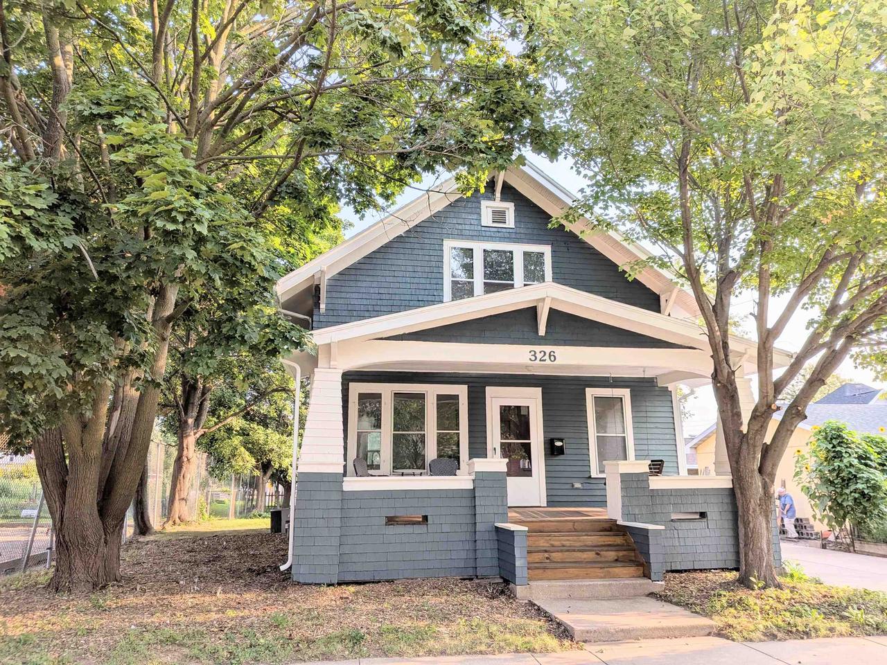 326 E Summer Street, Appleton, WI 54911 — photo 2