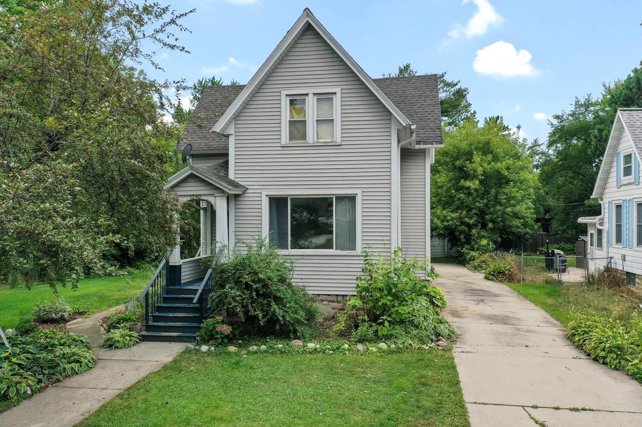 1240 S Jackson Street — photo