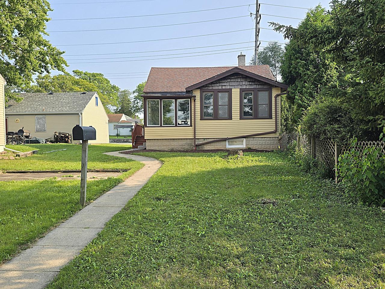 3617 W Douglas Avenue — photo