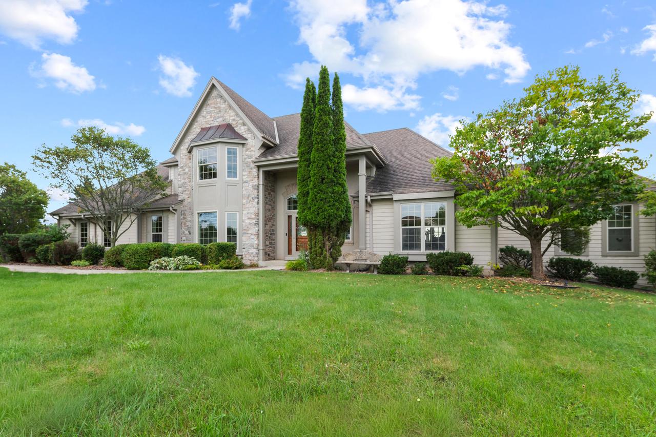 1183 Aspen Court — photo