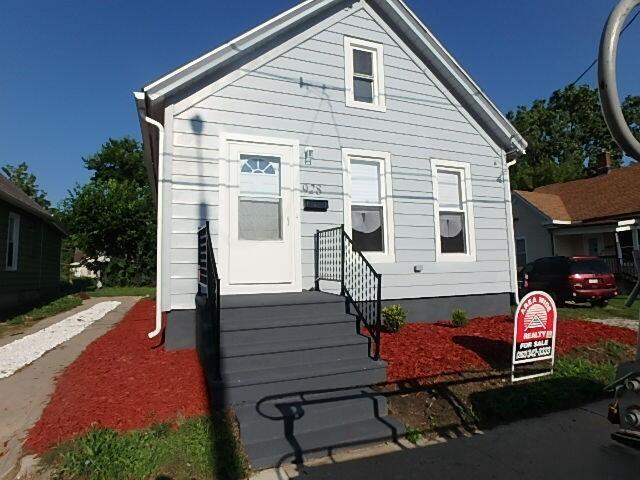 928 Wilson Street — photo