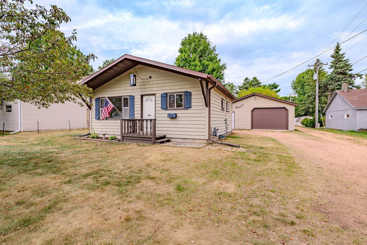 710 Chellis Street — photo