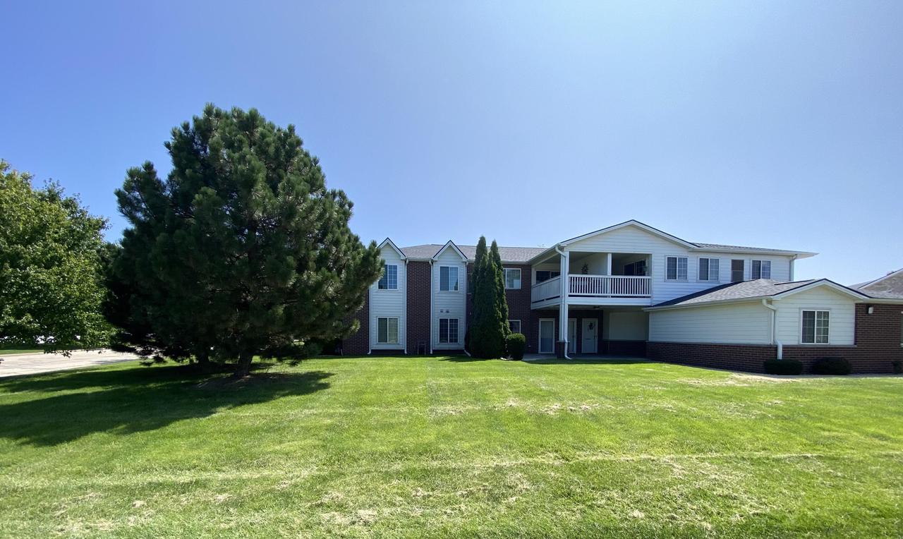827 Lannon Terrace 1101 — photo