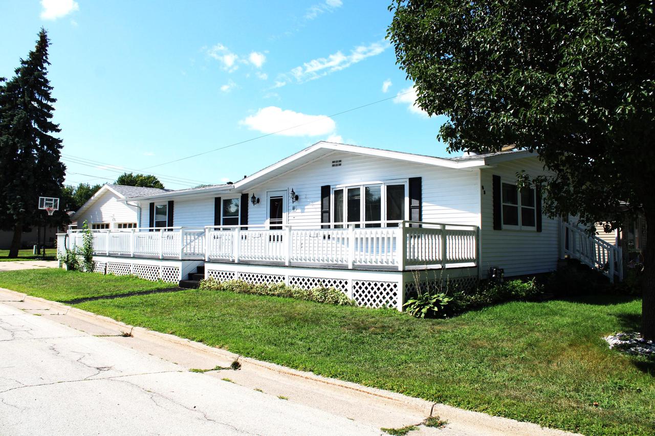 83 Fairfax Street — photo