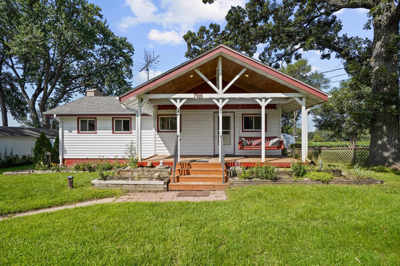 7916 Shorewood Drive — photo
