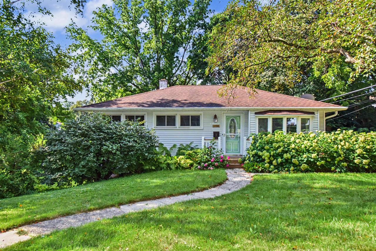 1025 W Cumberland Drive — photo