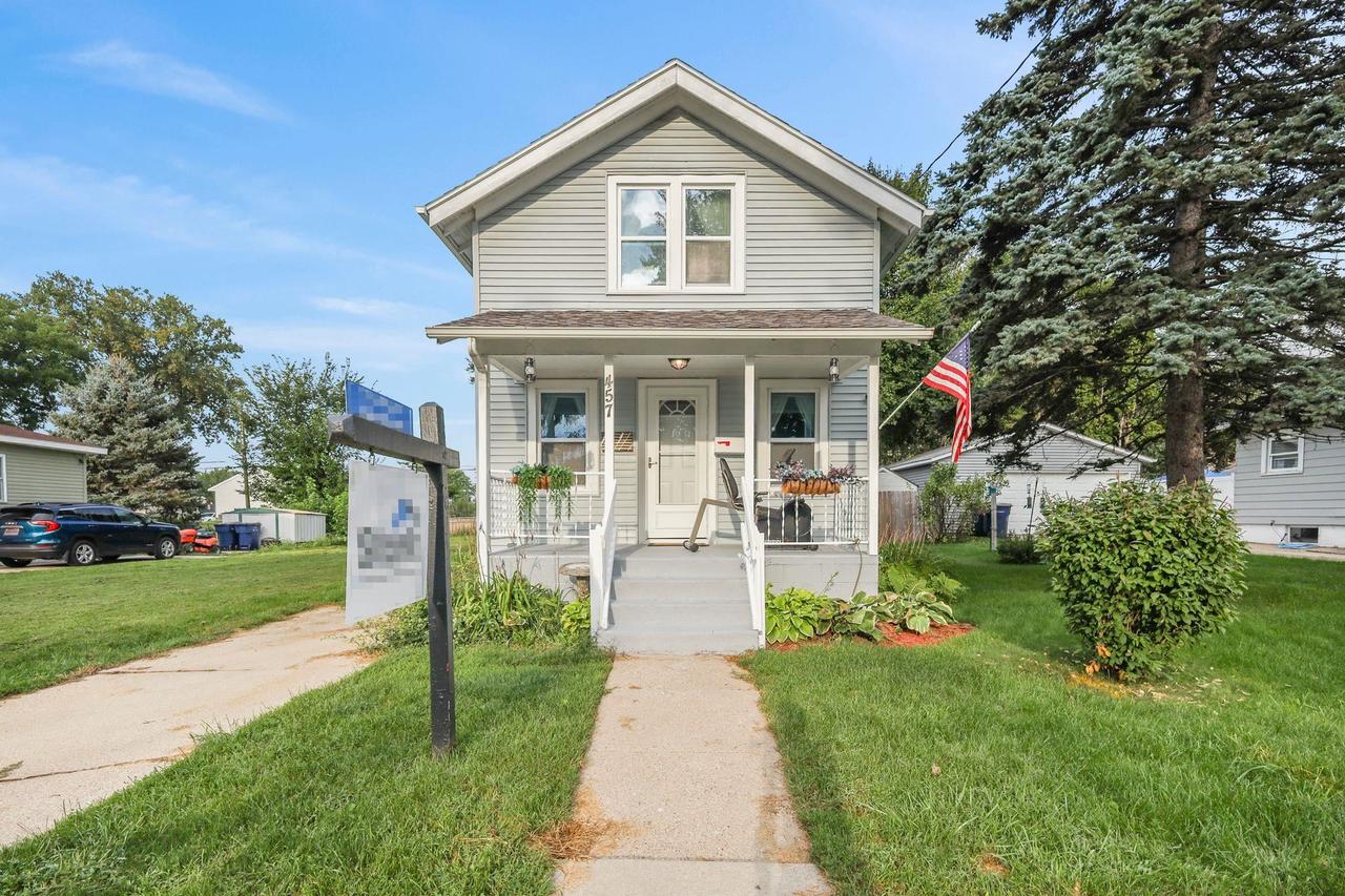 457 N Walnut Street — photo