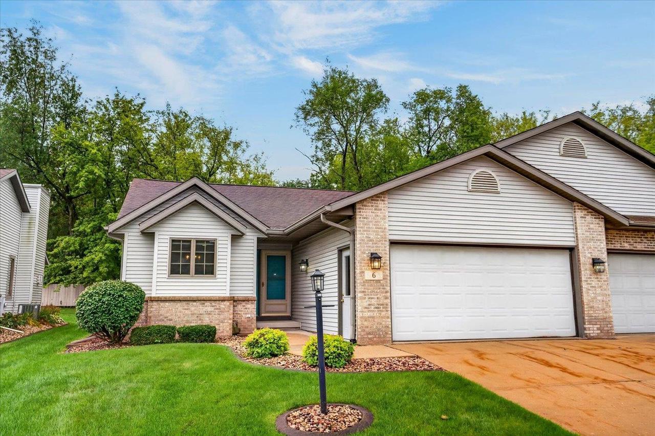 6 Village Homes Drive — photo