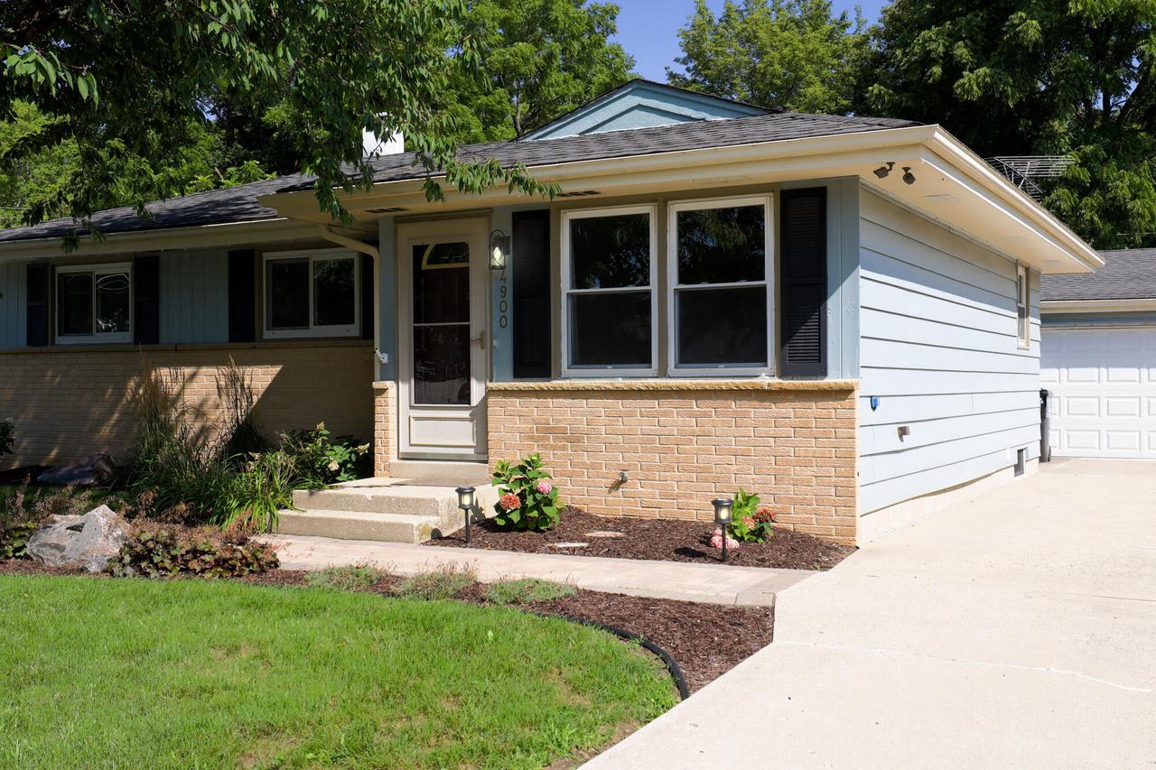 4900 Ridgeway AVENUE, Racine, WI 53406 — photo 3