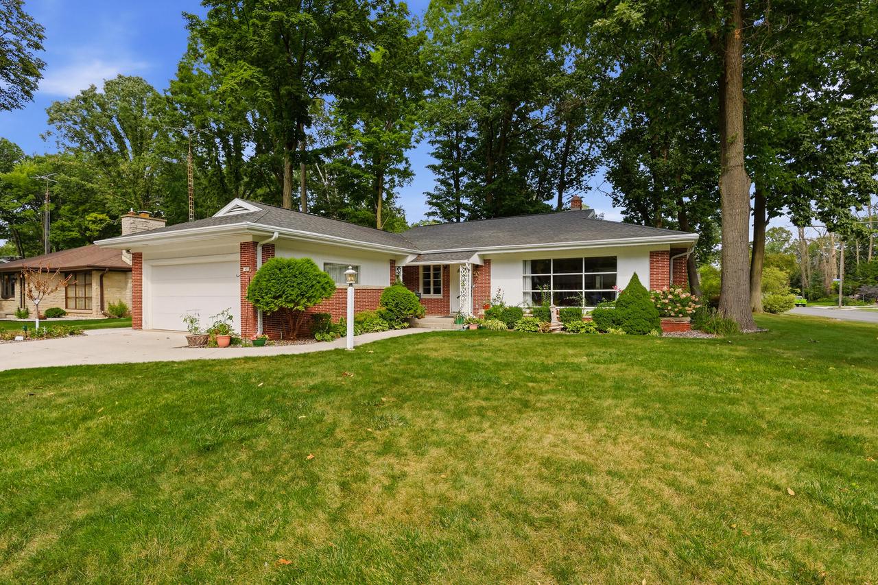1403 Gunnell Lane — photo
