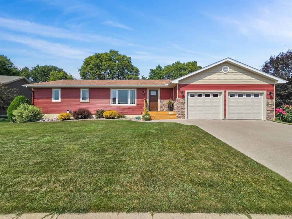 320 Driftwood Street — photo