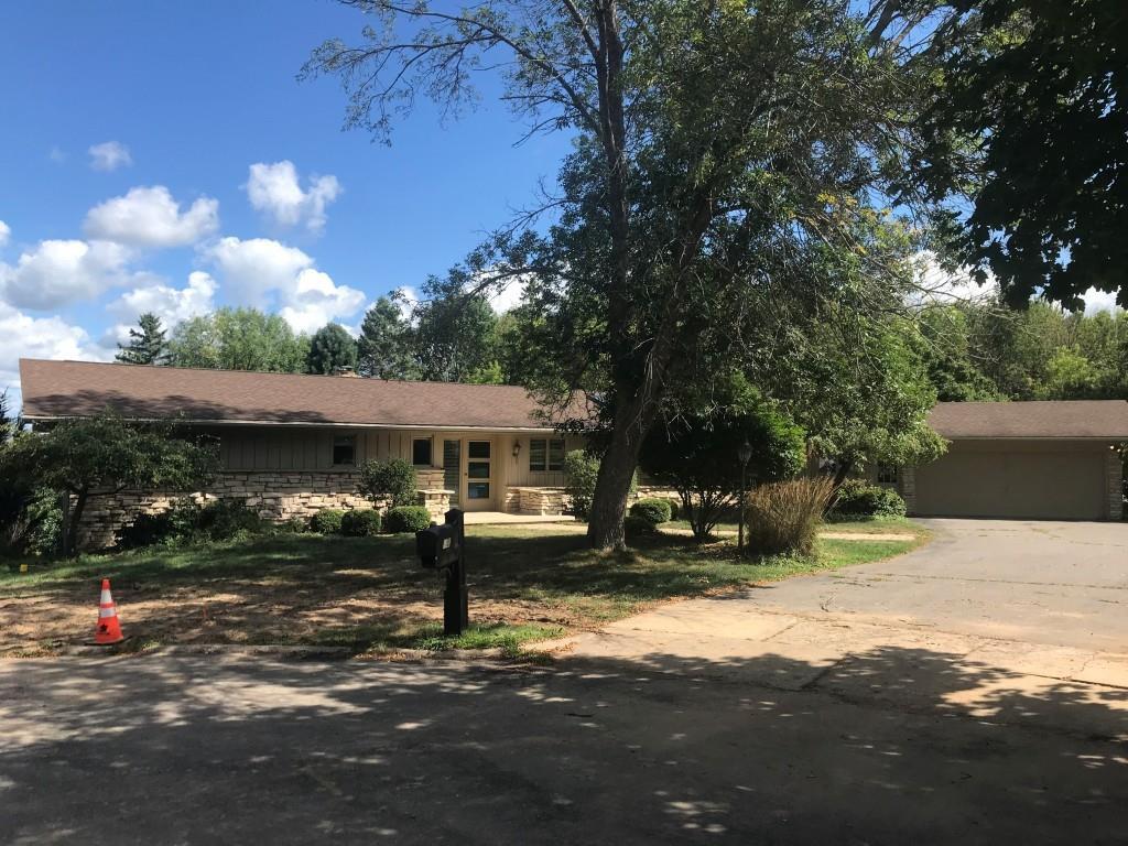 1510 Adams Court — photo