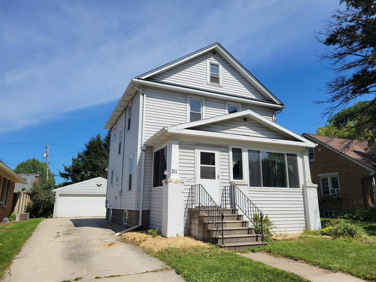 311 E Johnson Street — photo