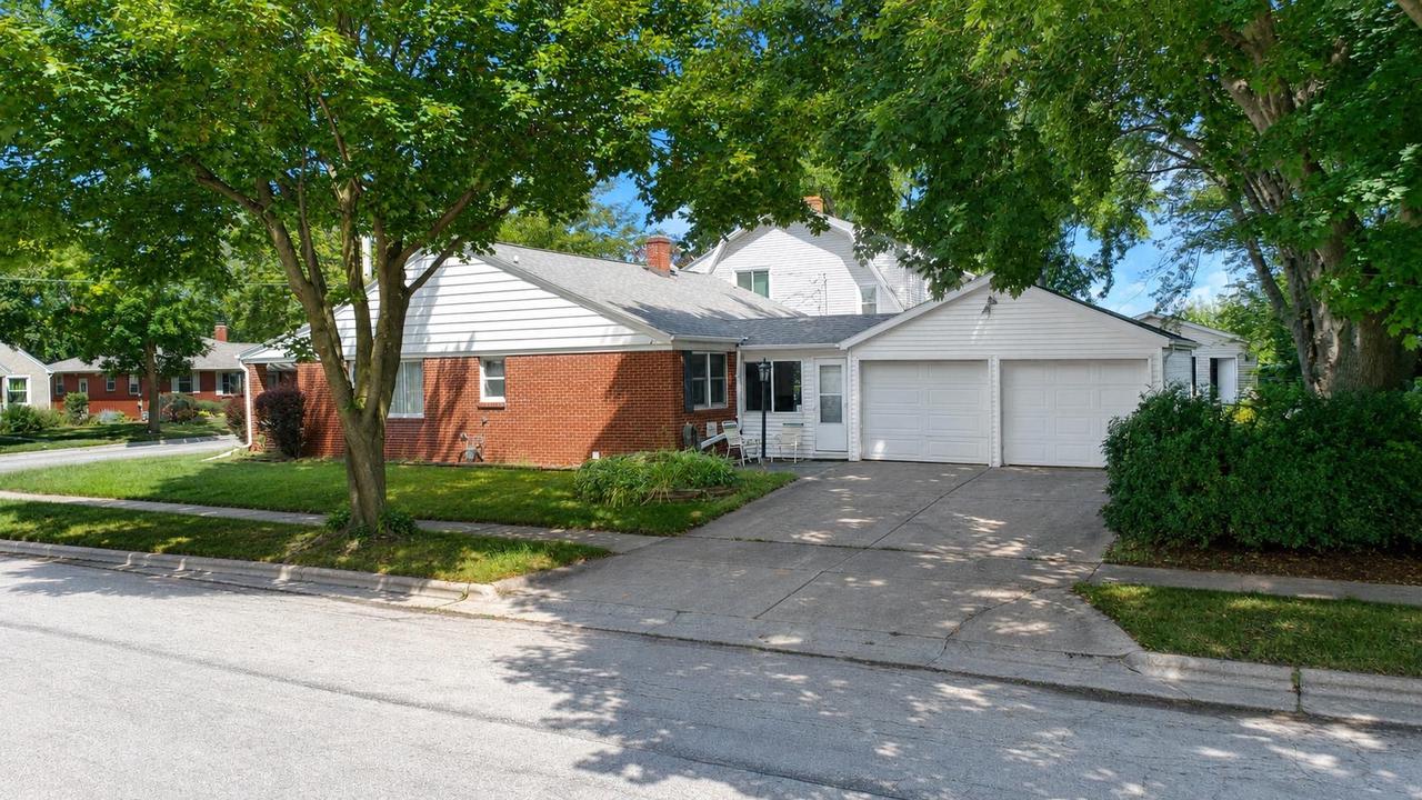 349 Abrams Street — photo
