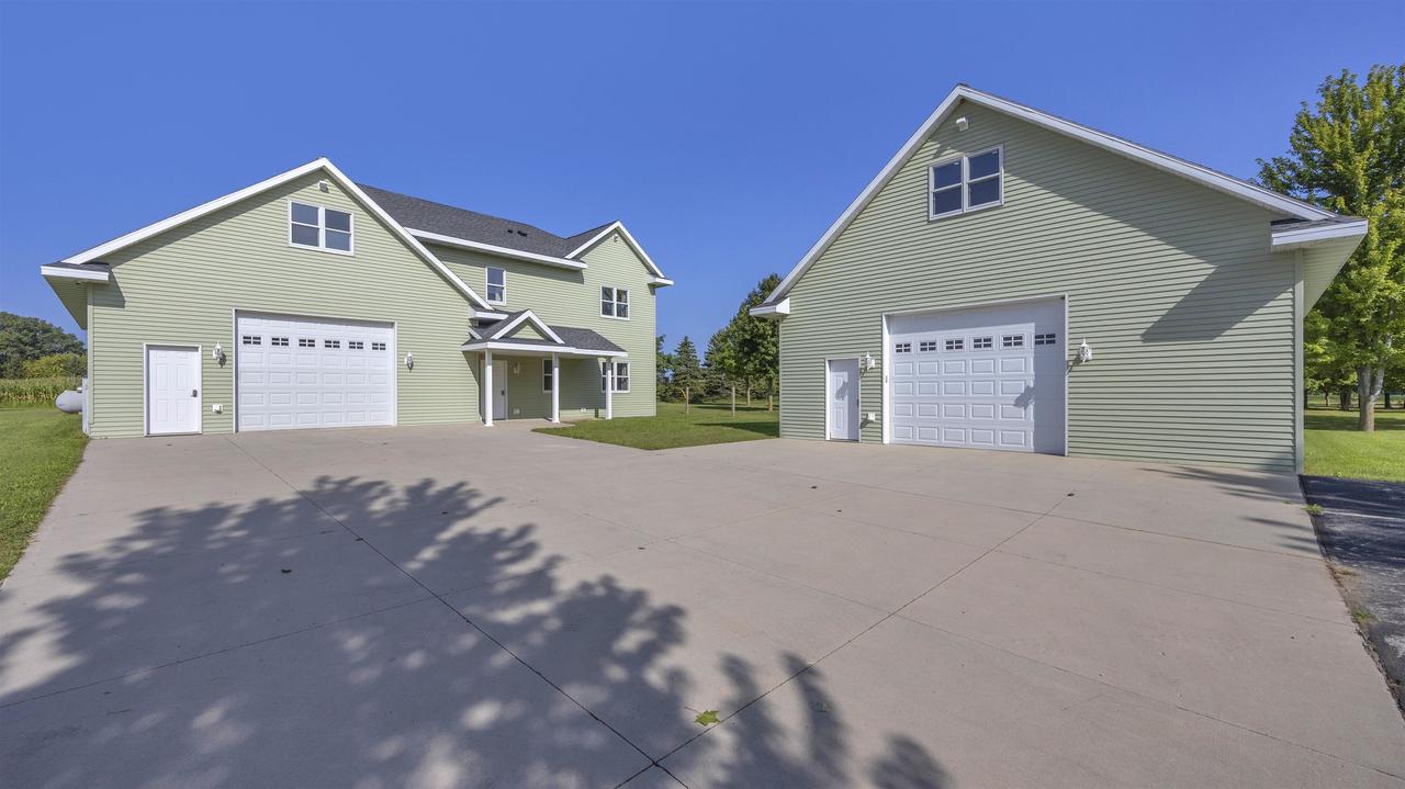 W4231 Laurel Lane — photo