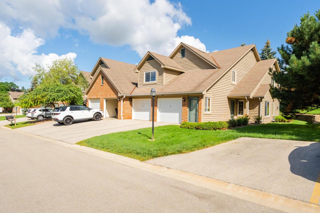 18600 Brookfield Lake Drive 53 — photo