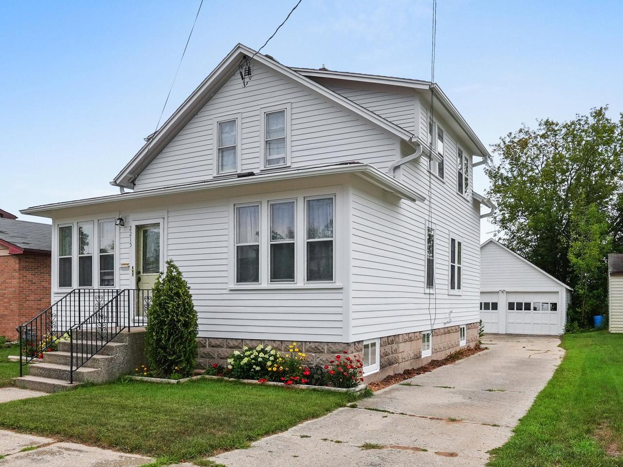 2215 11th STREET, Two Rivers, WI 54241 — photo 2