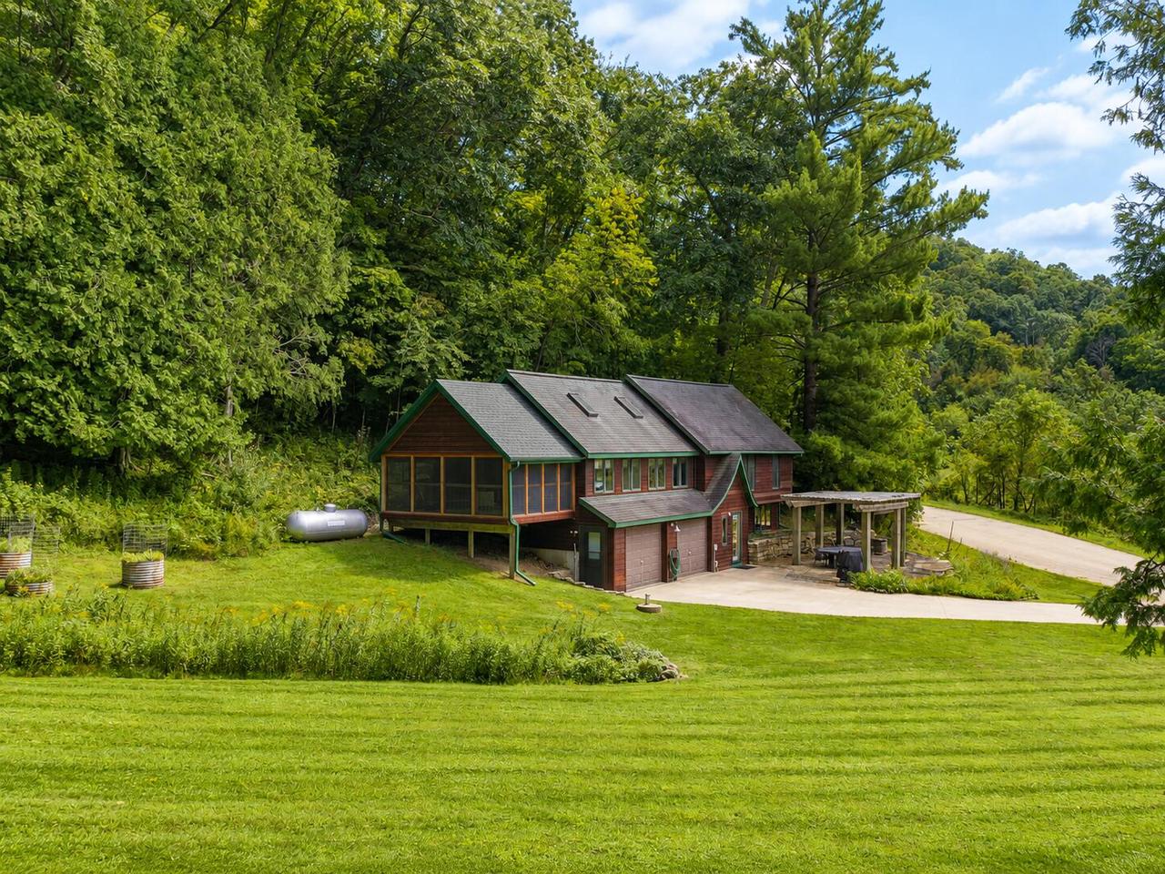 E10550 S Elk Run Road — photo