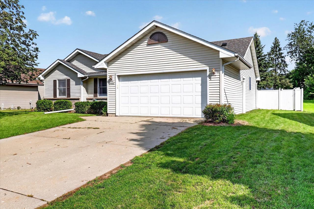 1500 Evergreen Drive — photo