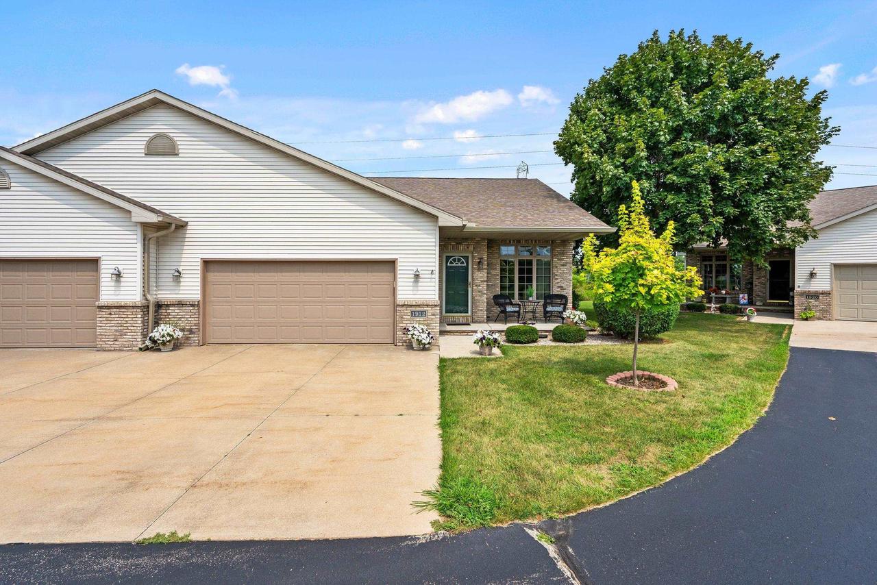 1912 E Sylvan AVENUE, Appleton, WI 54915 — photo 3