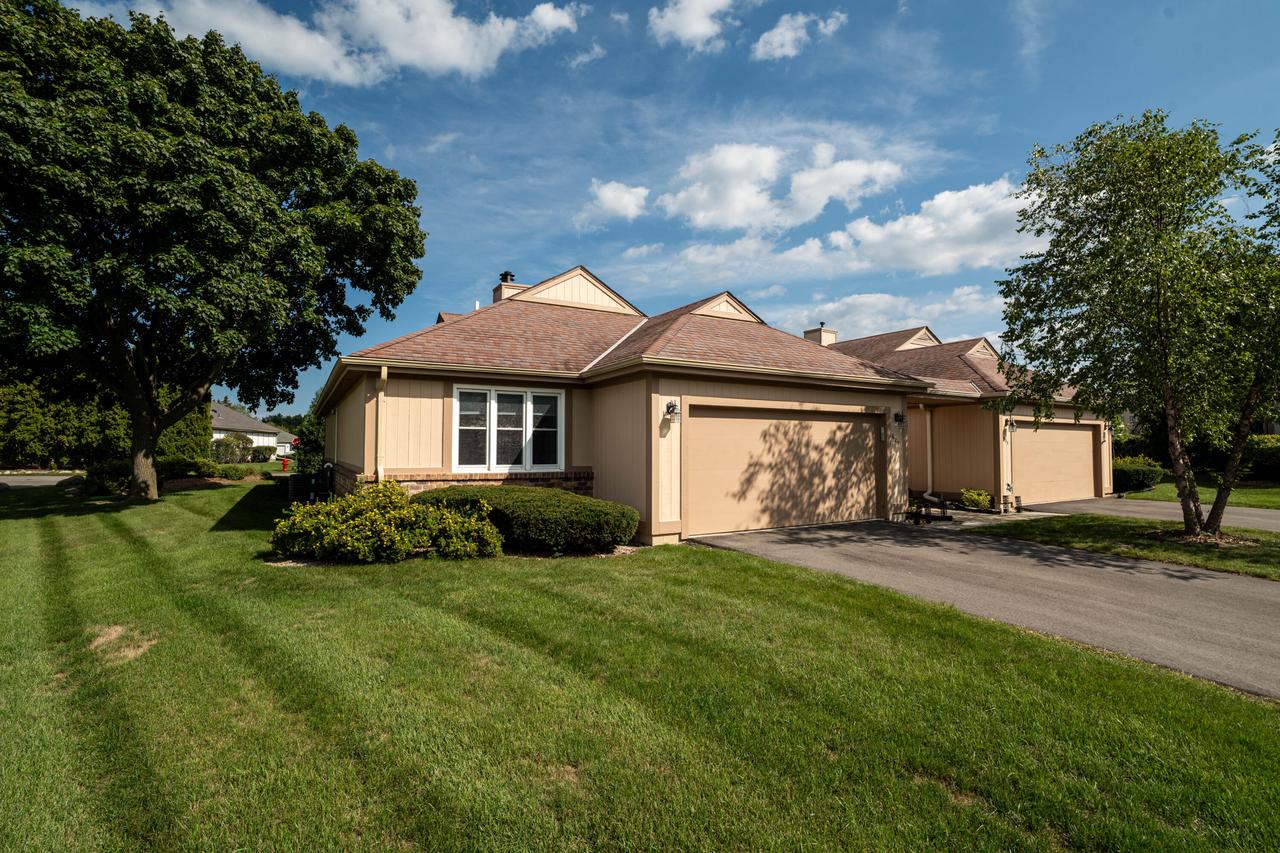 627 W Aspenwood Court — photo