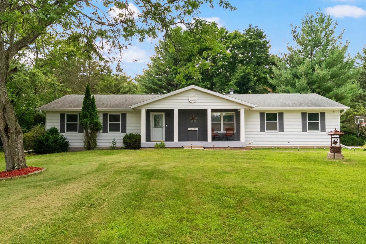 7791 N Honeysuckle Lane — photo