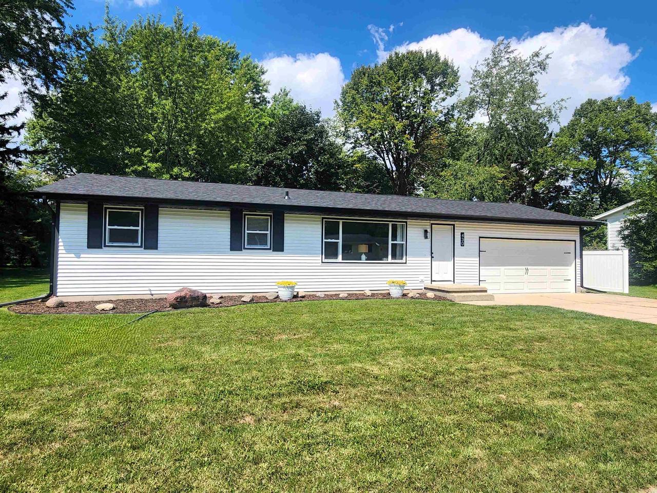 430 Woodview Drive — photo