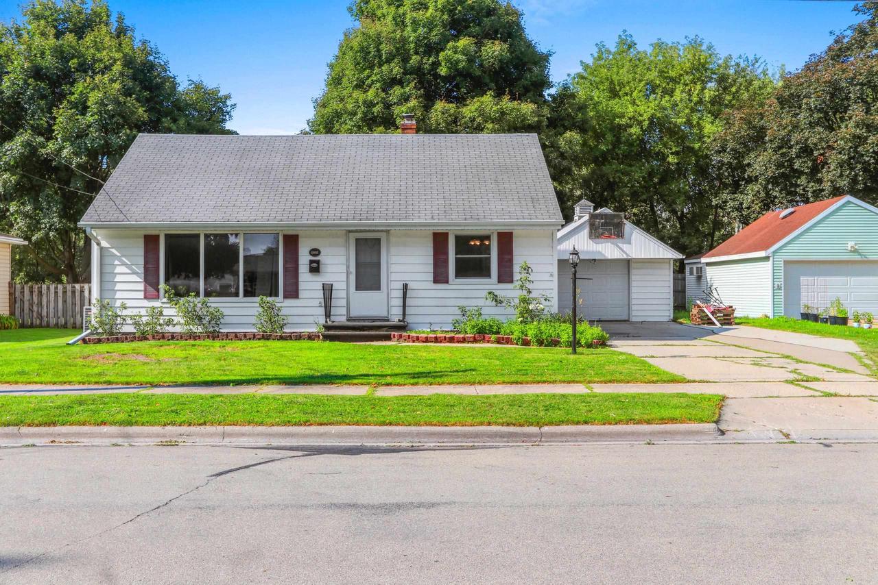 1335 San Jose Place — photo