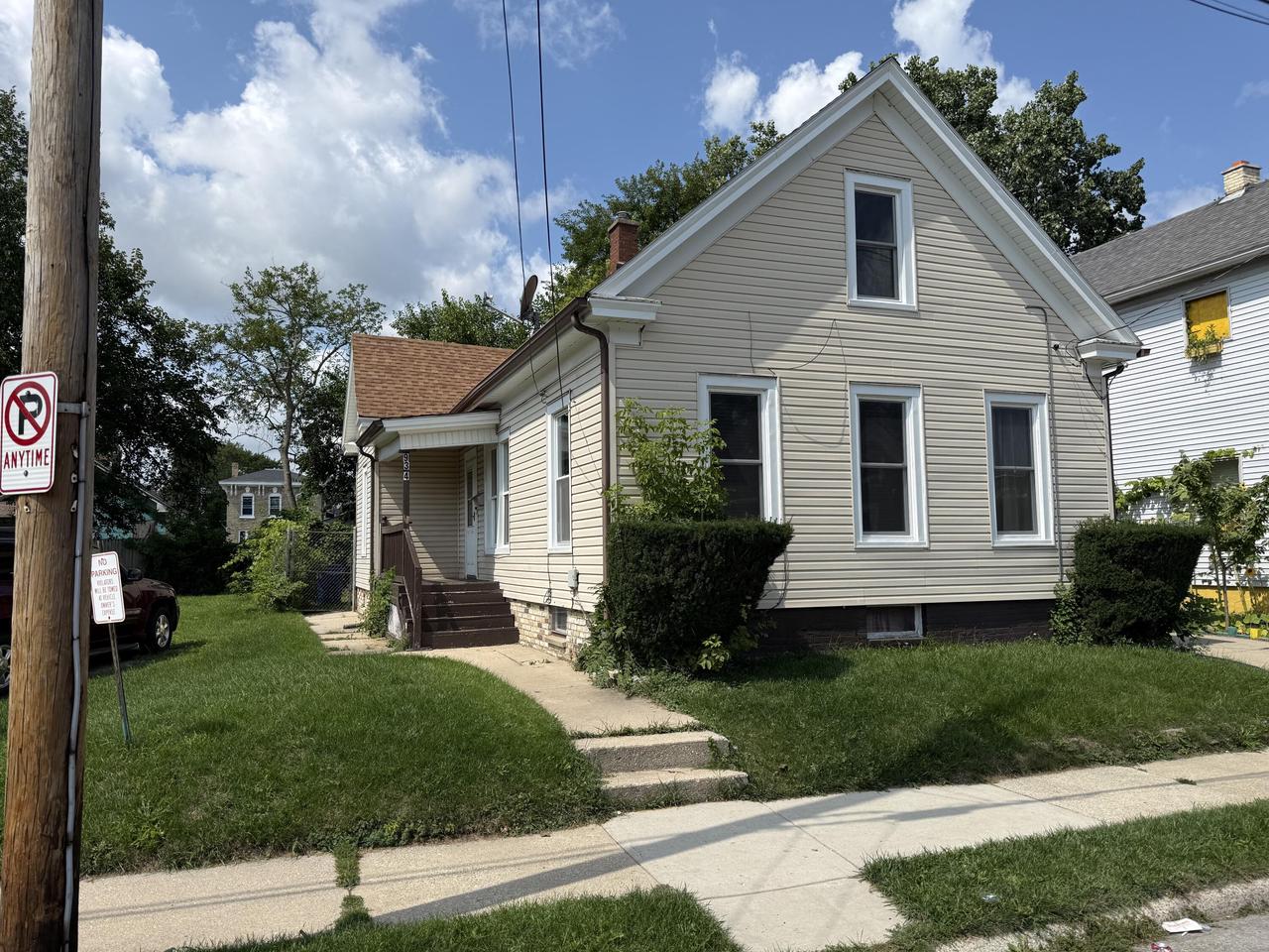 934 Wilson Street — photo