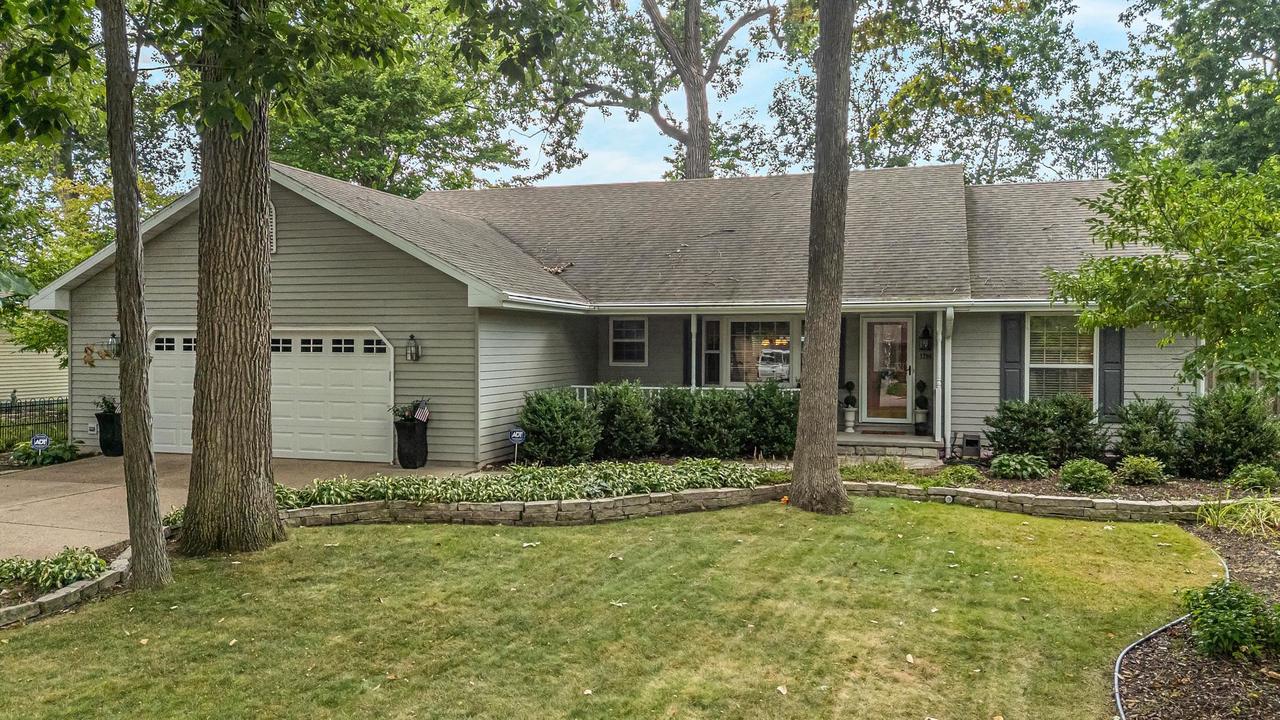 1794 Garnet Court — photo