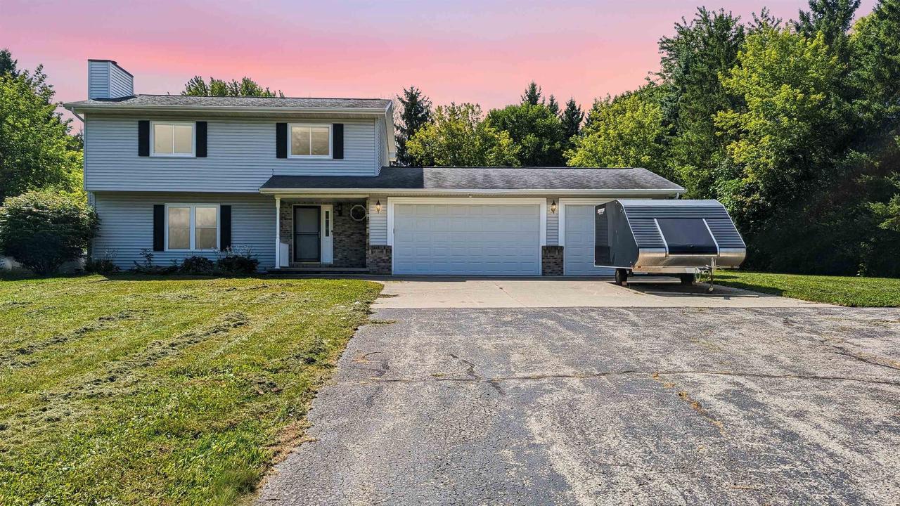 W9355 Country Cove Lane — photo