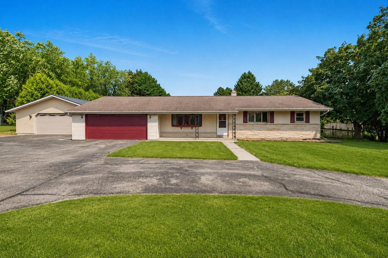 6501 Sunset Drive, Two Rivers, WI 54241 — photo 2