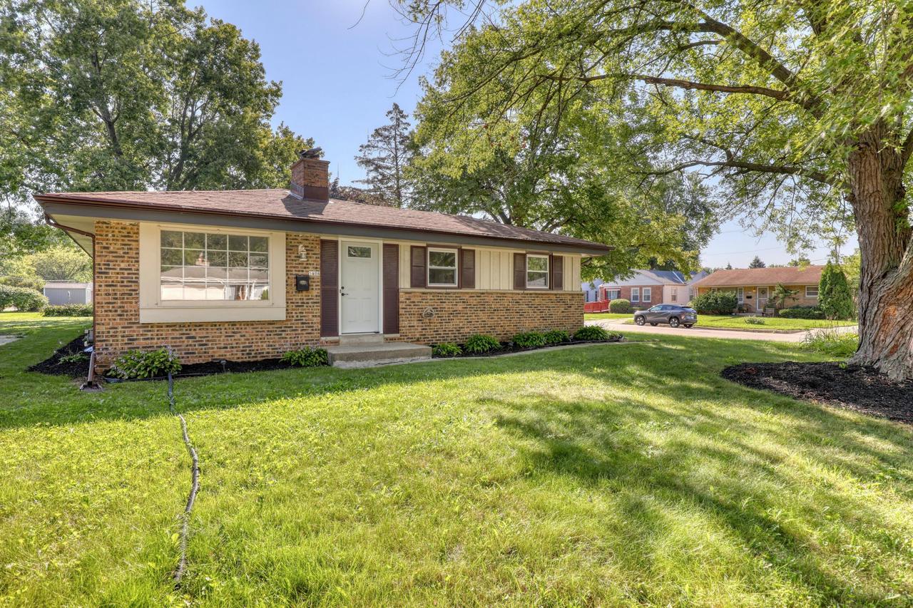 5406 N Shasta Drive — photo