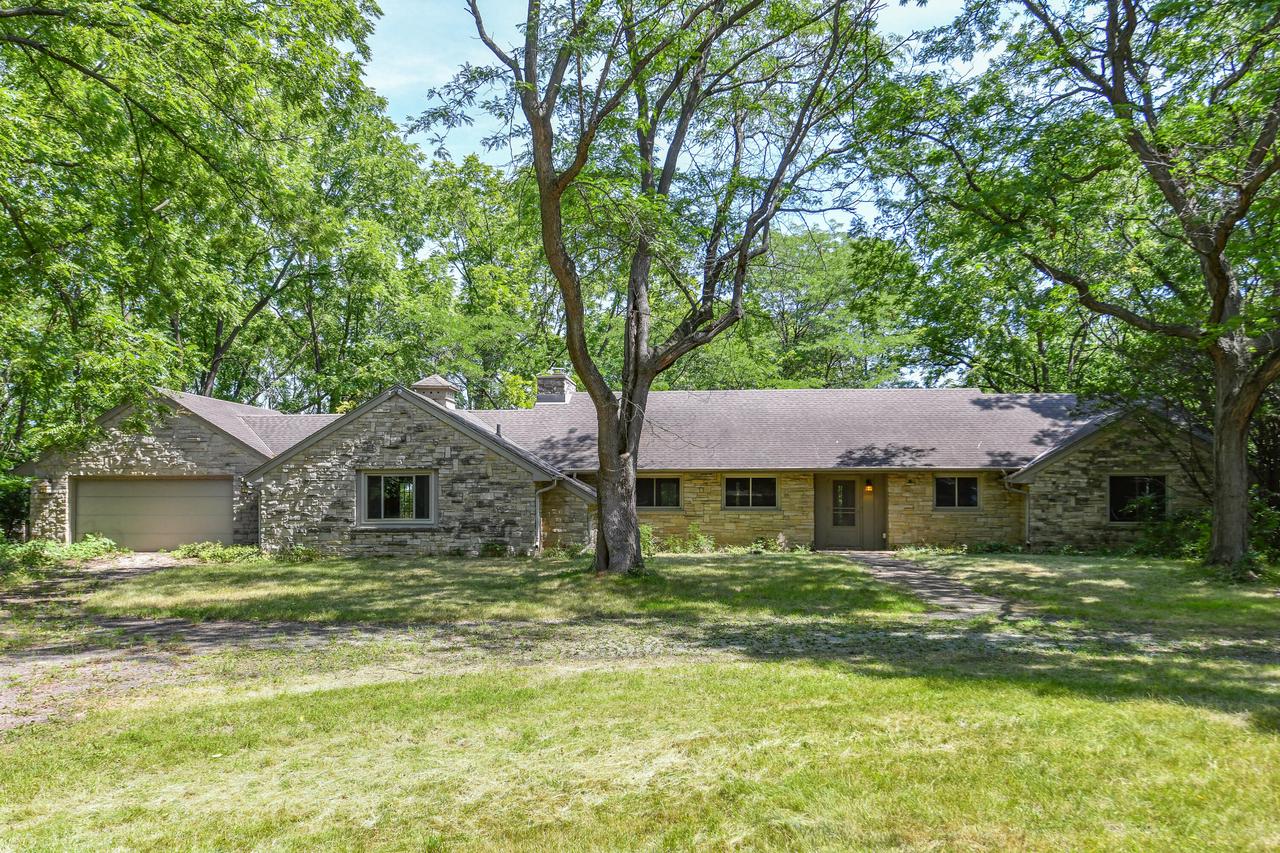 W269S3178 Merrill Hills Road — photo