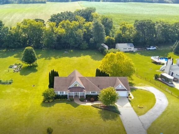 8651 Fieldstone Court — photo