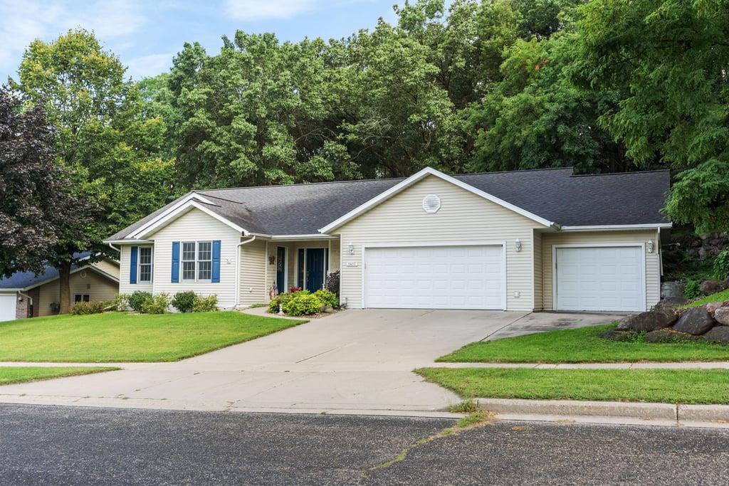 1417 Ridgeview Drive — photo