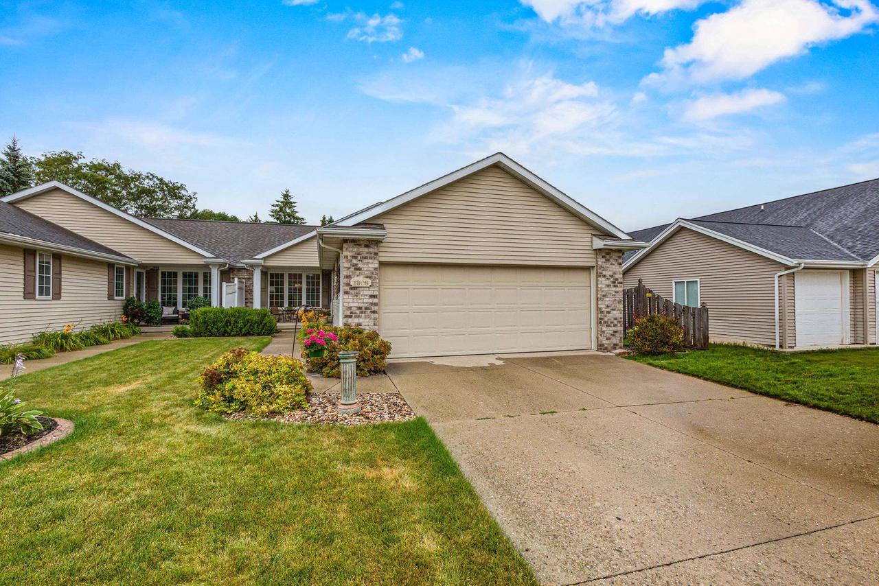 1808 Hardwoods Court — photo
