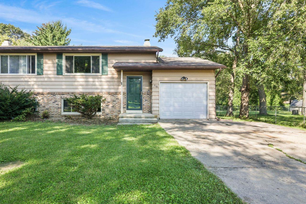 718 Bickley Court — photo