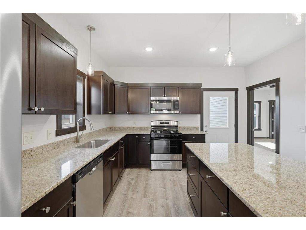 1785 Morning Glory Drive — photo
