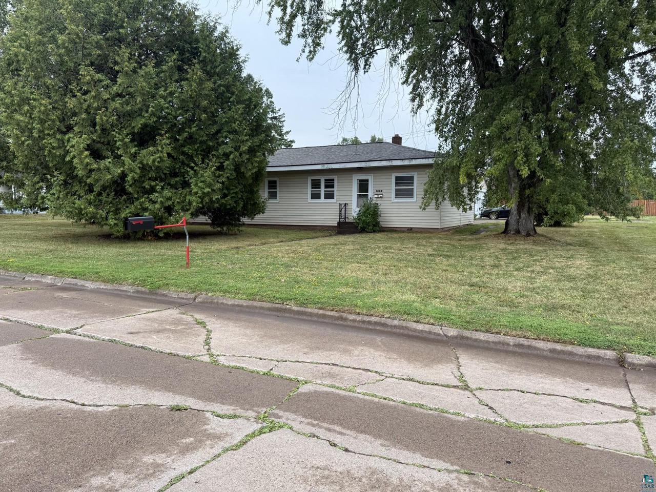 1203 MacArthur Ave — photo